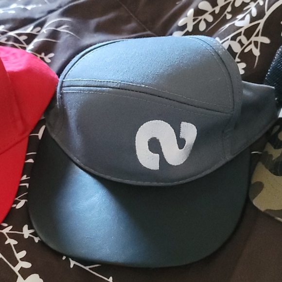 Sellise Female trucker hats - Picture 2 of 4